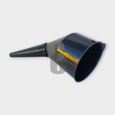 Фуния за бензин пластмасова крива